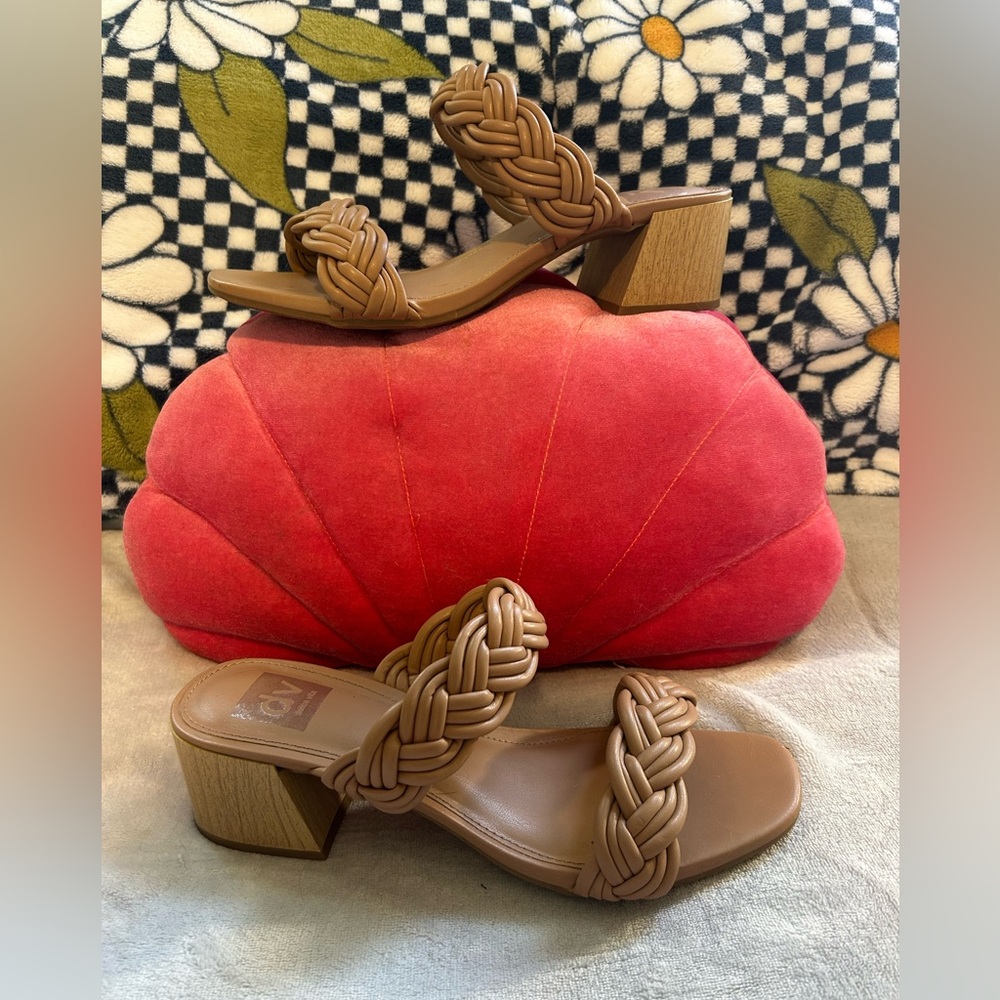 Dolce Vita braided sandals ✨